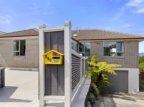 248 Dowse Drive, Maungaraki