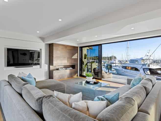 38 Rue D Amarres, Gulf Harbour