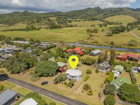 221 Mangakahia Drive, Whangapoua