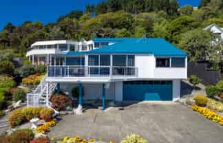 33 Tresillian Avenue, Marybank