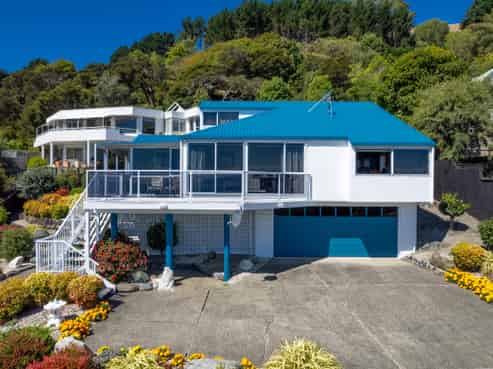 33 Tresillian Avenue, Marybank