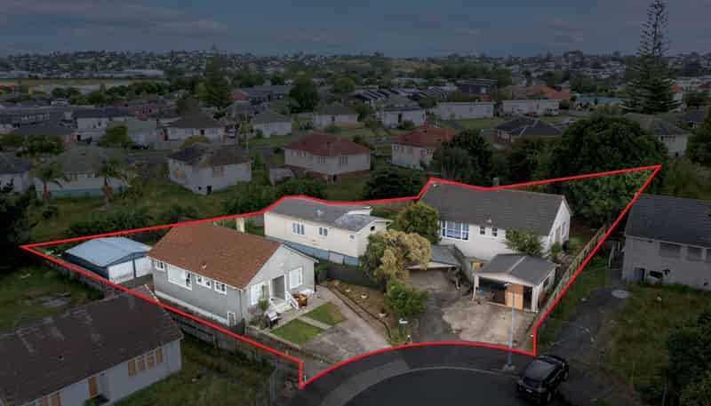 6, 8 & 8A Huxley Place, Glen Innes