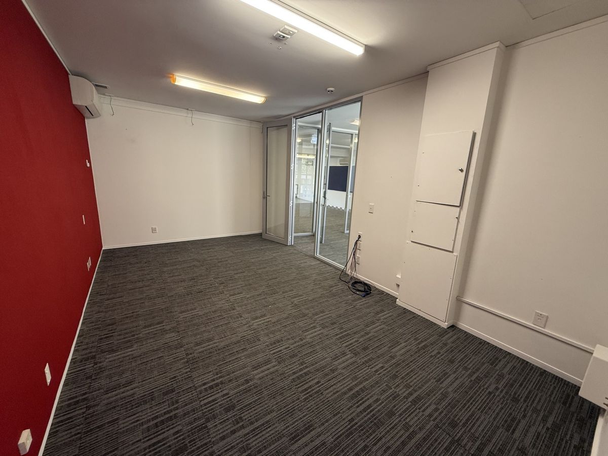 Ready for immediate occupancy! - Više