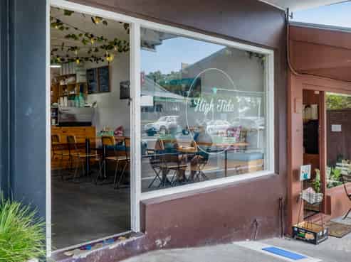 Vendor on the move – Make an offer