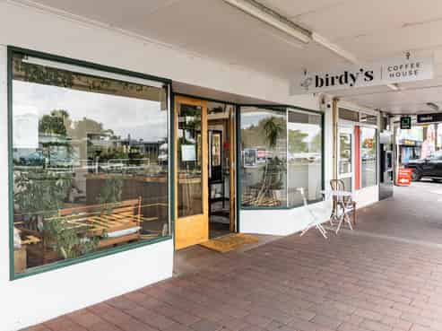 Napier City apartment with separate income