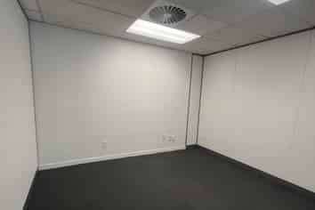 Prime Onehunga Office: 959m² Flexible Space
