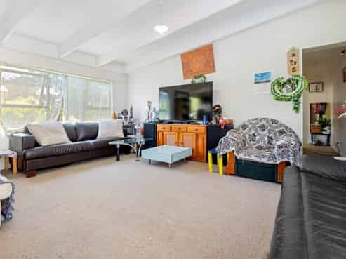 99 Seabrook Avenue, New Lynn