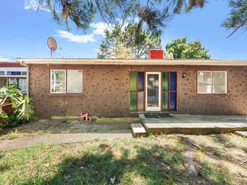 99 Seabrook Avenue, New Lynn