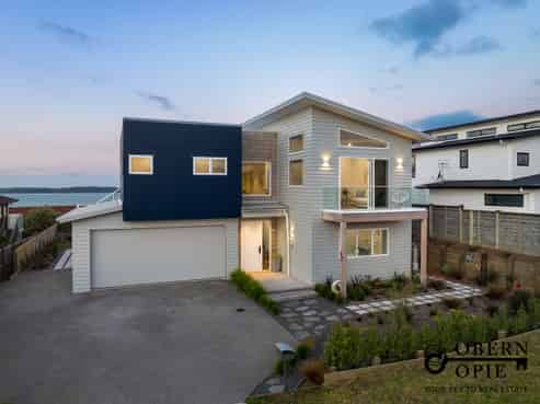 6 Herbert Pollard Drive, Maraetai