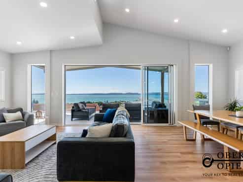 6 Herbert Pollard Drive, Maraetai
