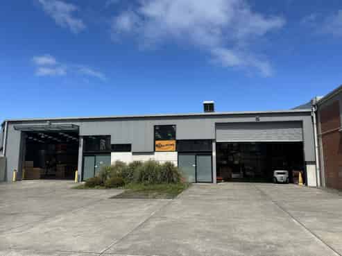 High-Profile Industrial Premises - 56 Parry Sreet