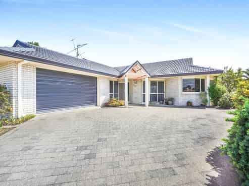 2 Sunset Close, Western Heights