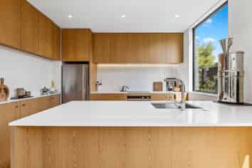 2/133 Peterborough Street, Christchurch Central