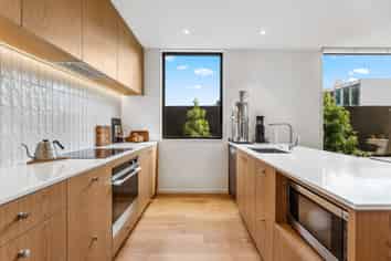 2/133 Peterborough Street, Christchurch Central