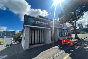 Large Versatile Space on Newton Road