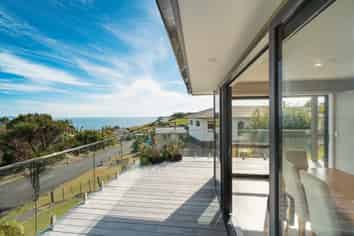 64 Stratford Drive, Cable Bay