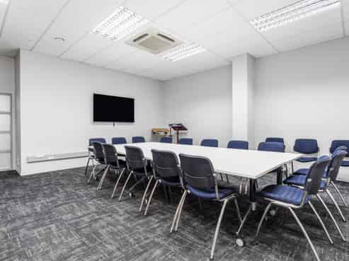 Prime Commerce Street Opportunity: Large Format Office/Retail Space