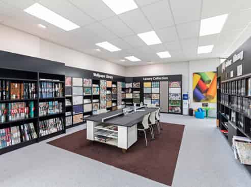 High profile showroom - Own & occupy