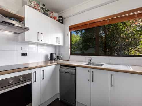 12/58 Cuba Street, Petone