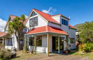12/58 Cuba Street, Petone