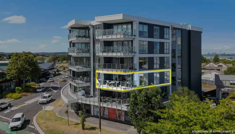2A/84 Gunner Drive, Te Atatu Peninsula