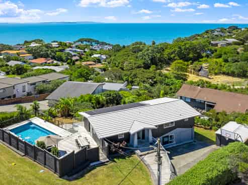 300 Whangaparaoa Road, Stanmore Bay