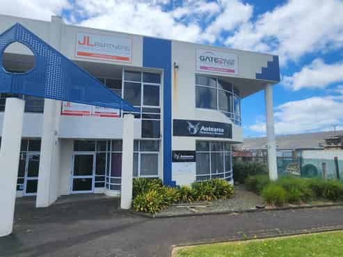Prime Road Frontage Office