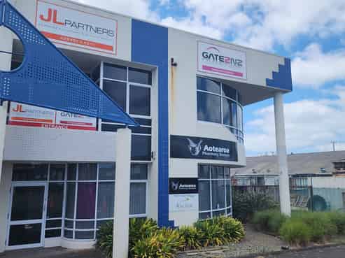 Prime Road Frontage Office
