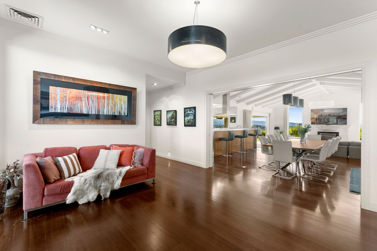 A Home Above the Rest - Vista 4