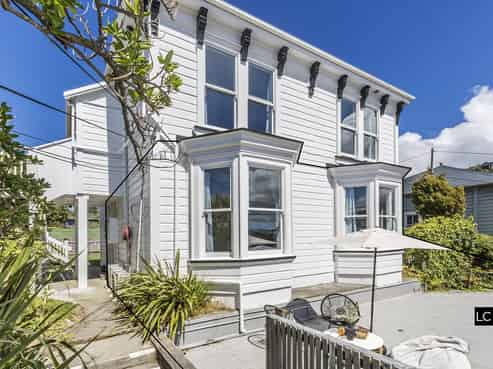 31A Hall Street, Newtown