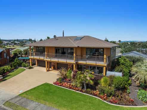 14 Commodores Close, Coastlands