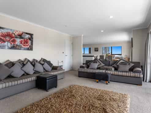 14 Commodores Close, Coastlands
