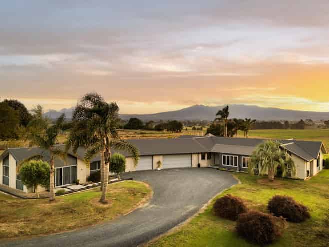 310 Gillard Road, Ngahinapouri