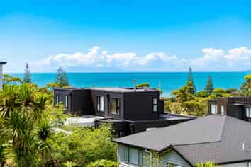 8 Shelby Place, Long Bay