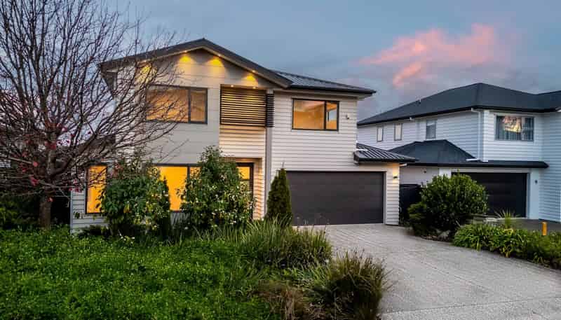 8 Shelby Place, Long Bay