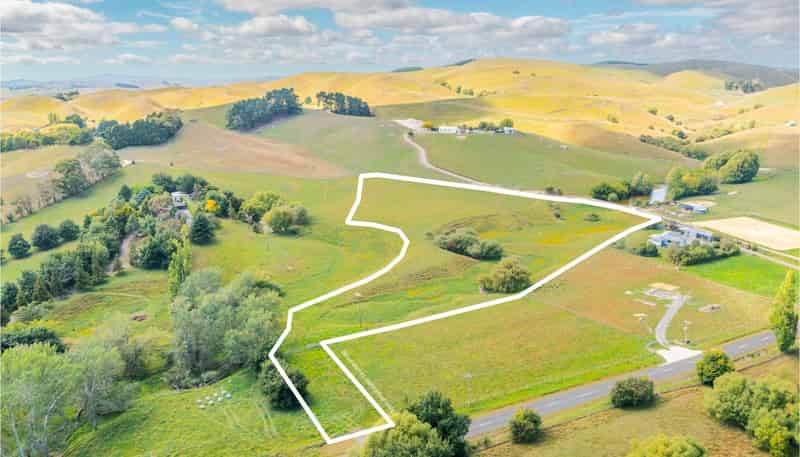 196 Ireland Road, Waipawa