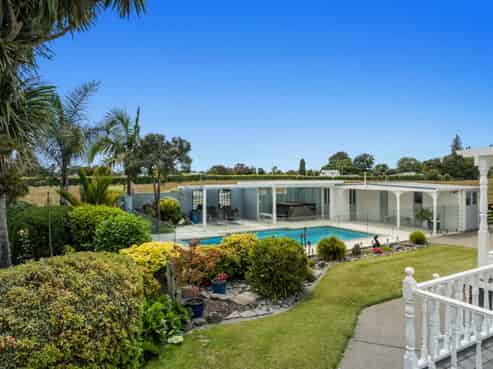 2155 State Highway 30, Te Teko