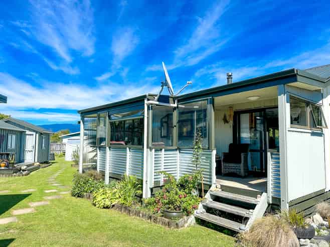 64 Abel Tasman Drive, Takaka