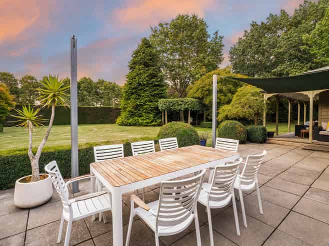 371 Racecourse Road, Allenton