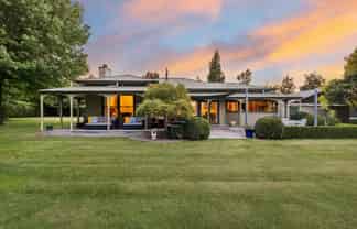 371 Racecourse Road, Allenton