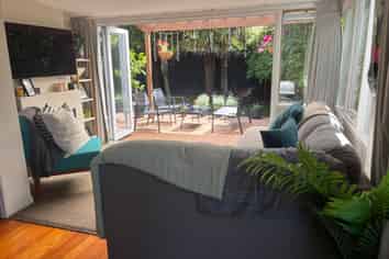 Auckland - Address withheld