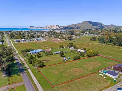 60 Banks Street, Tolaga Bay