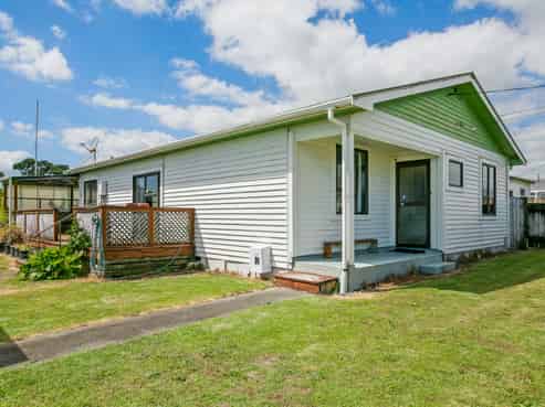 143 Ngamotu Road, Spotswood