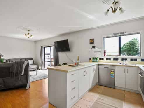 143 Ngamotu Road, Spotswood