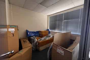 Tidy unit self contained ground floor unit