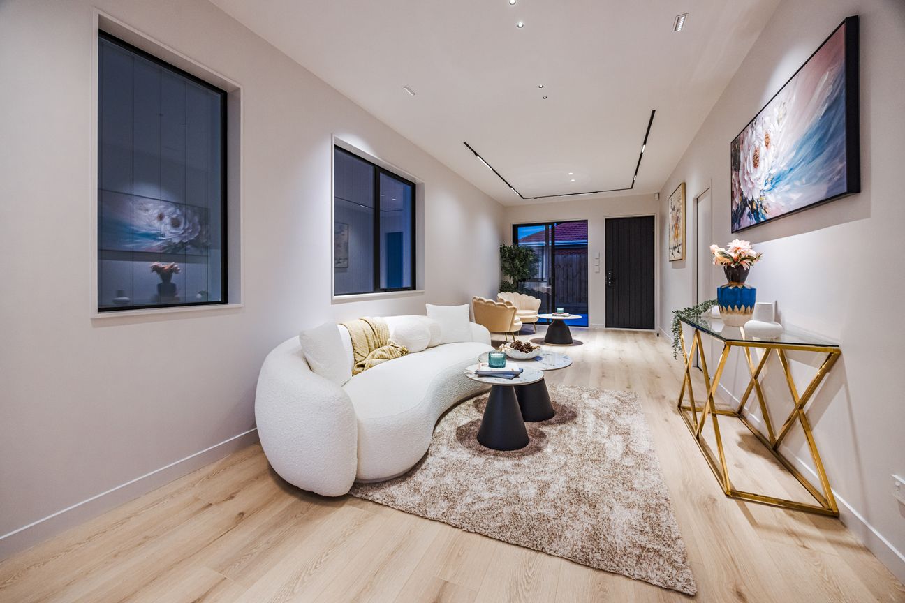 Luxurious Brand New and Standalone Home - Widok 4