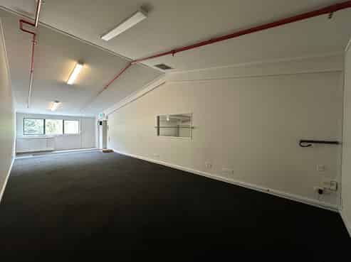Versatile Warehouse