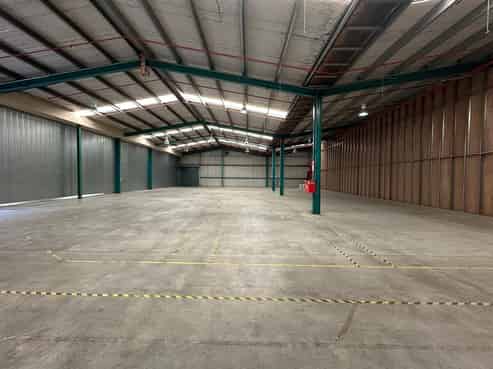 Versatile Warehouse