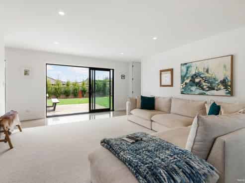 6 Allans Way, Waiuku
