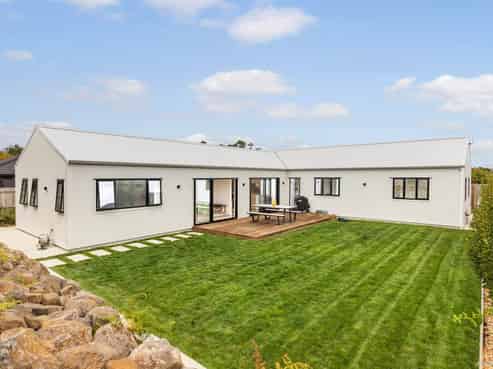 6 Allans Way, Waiuku